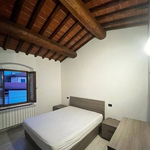 casa indipendente in vendita a Montevarchi in zona Mercatale Valdarno