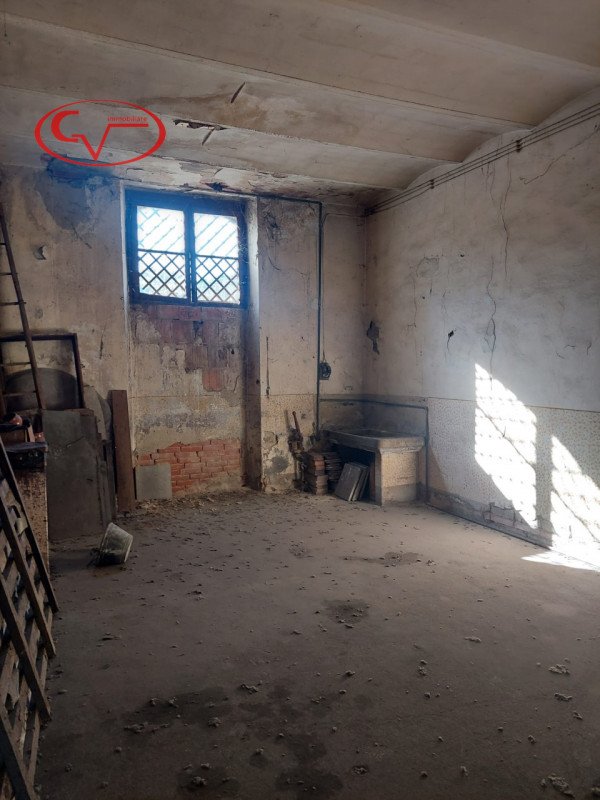 negozio in vendita a Montevarchi