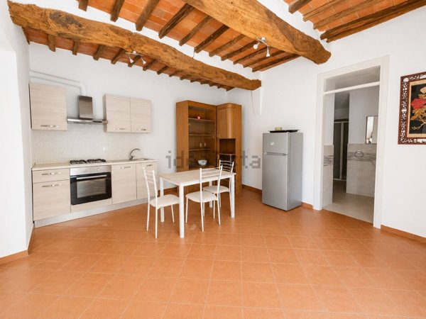 appartamento in vendita a Montevarchi in zona Levane