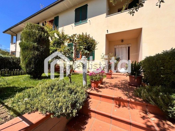 casa indipendente in vendita a Montevarchi in zona Mercatale Valdarno