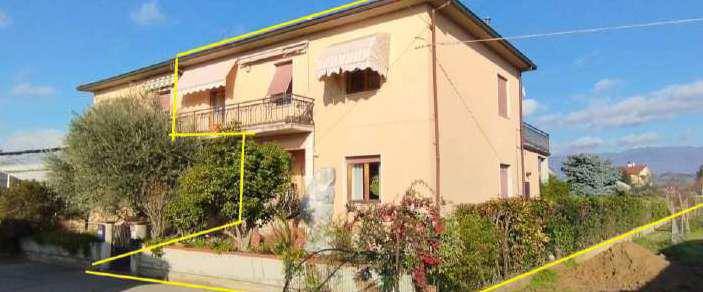 casa indipendente in vendita a Montevarchi