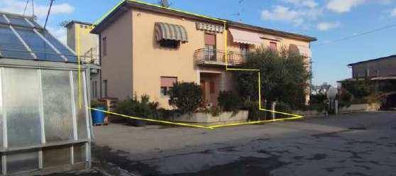 casa indipendente in vendita a Montevarchi