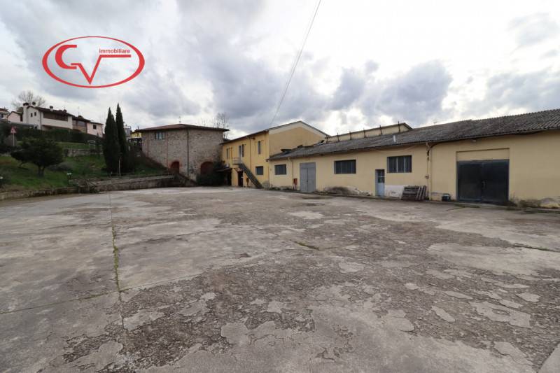 appartamento in vendita a Montevarchi in zona Levane