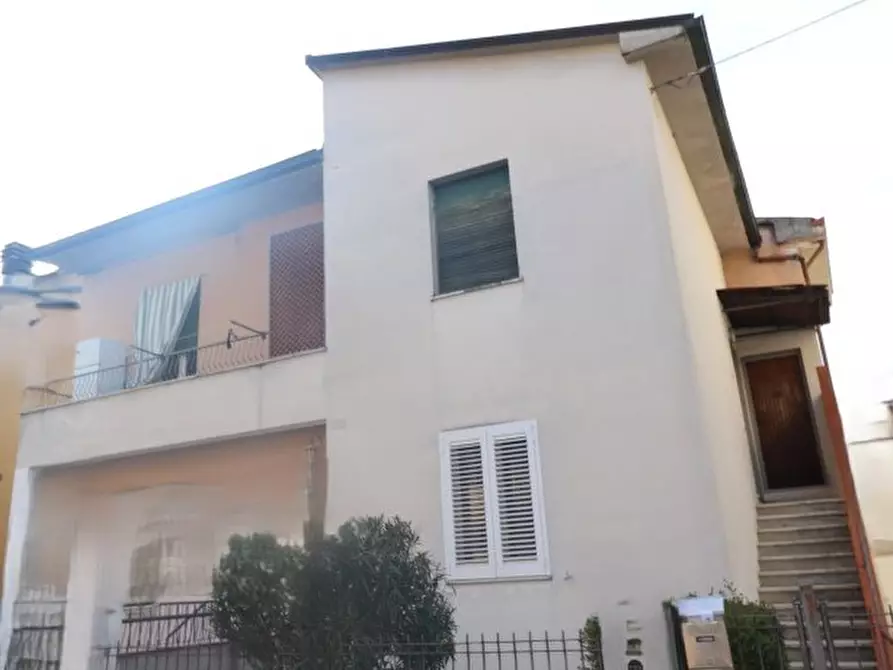 casa indipendente in vendita a Montevarchi in zona Levanella