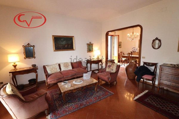 casa indipendente in vendita a Montevarchi
