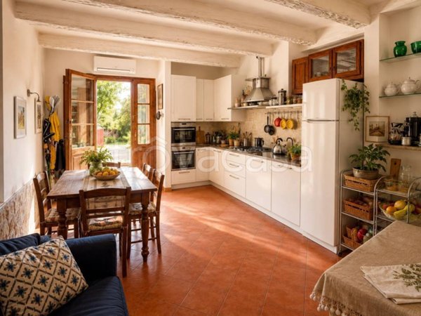 appartamento in vendita a Montevarchi in zona Pateresso