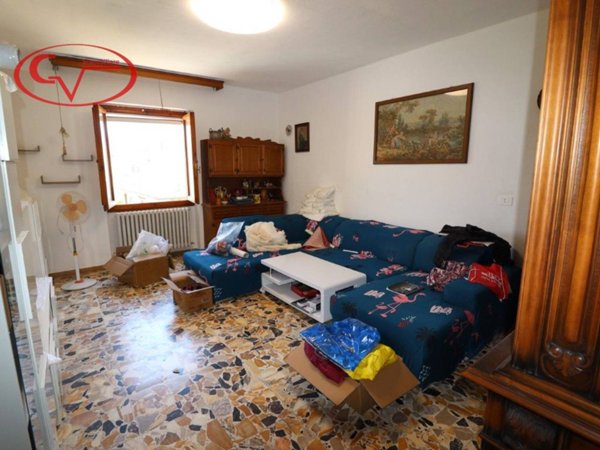 appartamento in vendita a Montevarchi in zona Levane