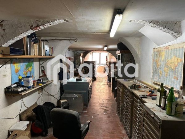 locale di sgombero in vendita a Montevarchi