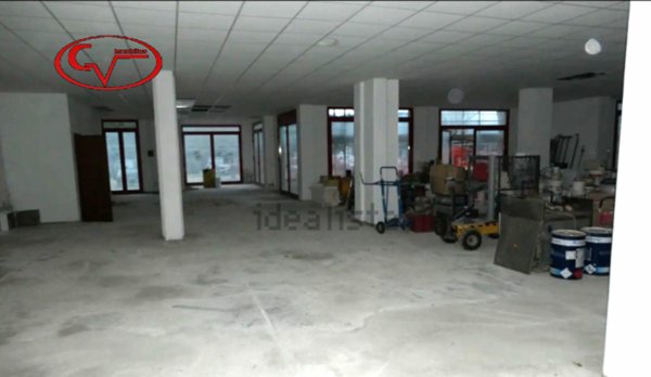 locale di sgombero in vendita a Montevarchi