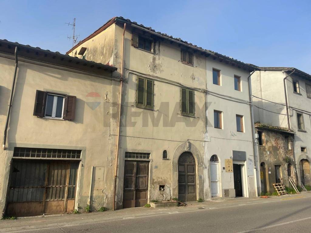 casa indipendente in vendita a Montevarchi in zona Levanella