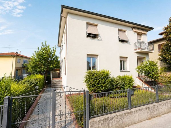 appartamento in vendita a Montevarchi in zona Levane