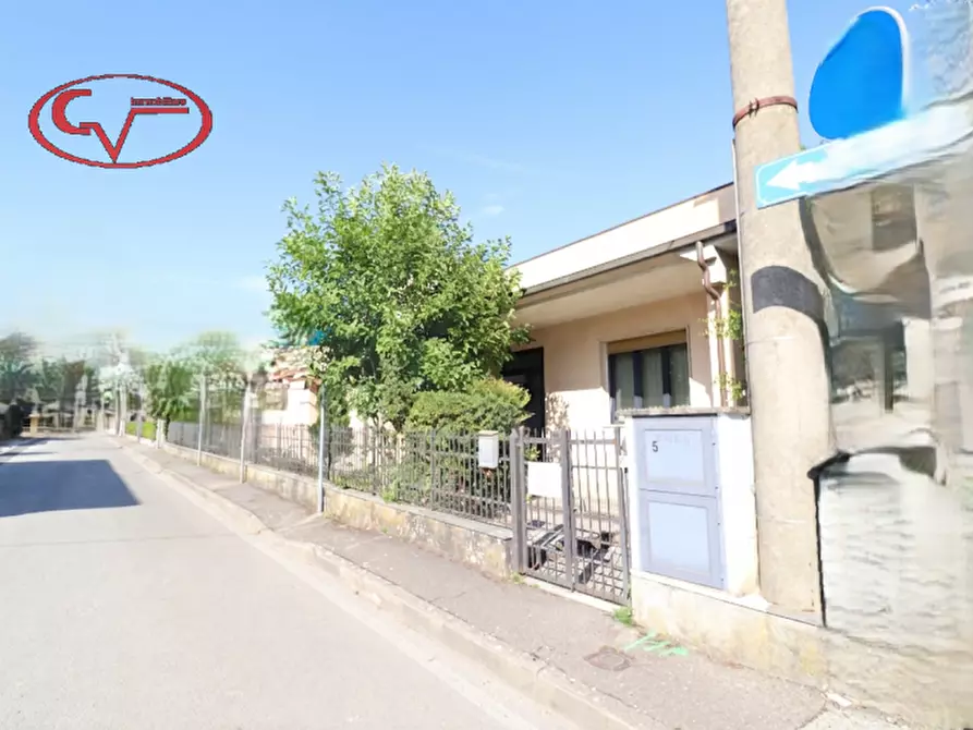 casa semindipendente in vendita a Montevarchi in zona Levane