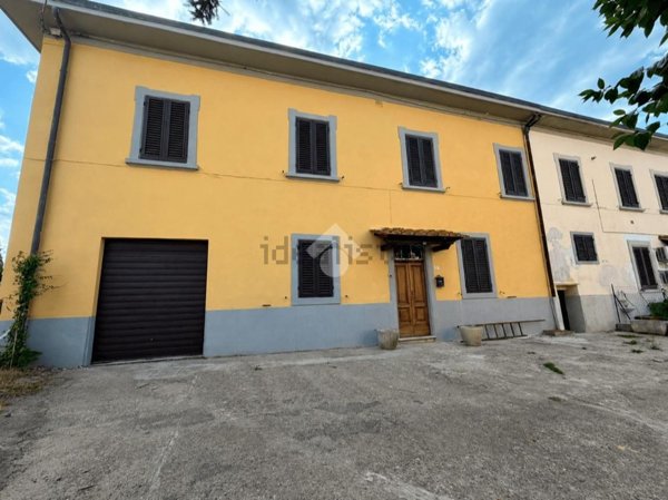 casa indipendente in vendita a Montevarchi in zona Levanella