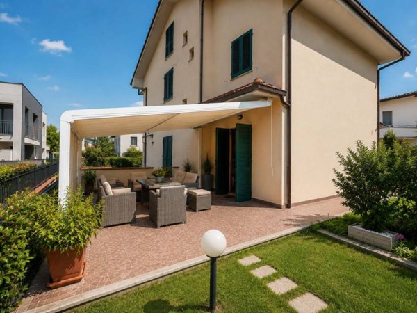 casa indipendente in vendita a Montevarchi in zona Levane