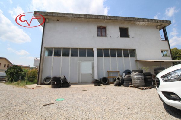 capannone in vendita a Montevarchi in zona Levanella