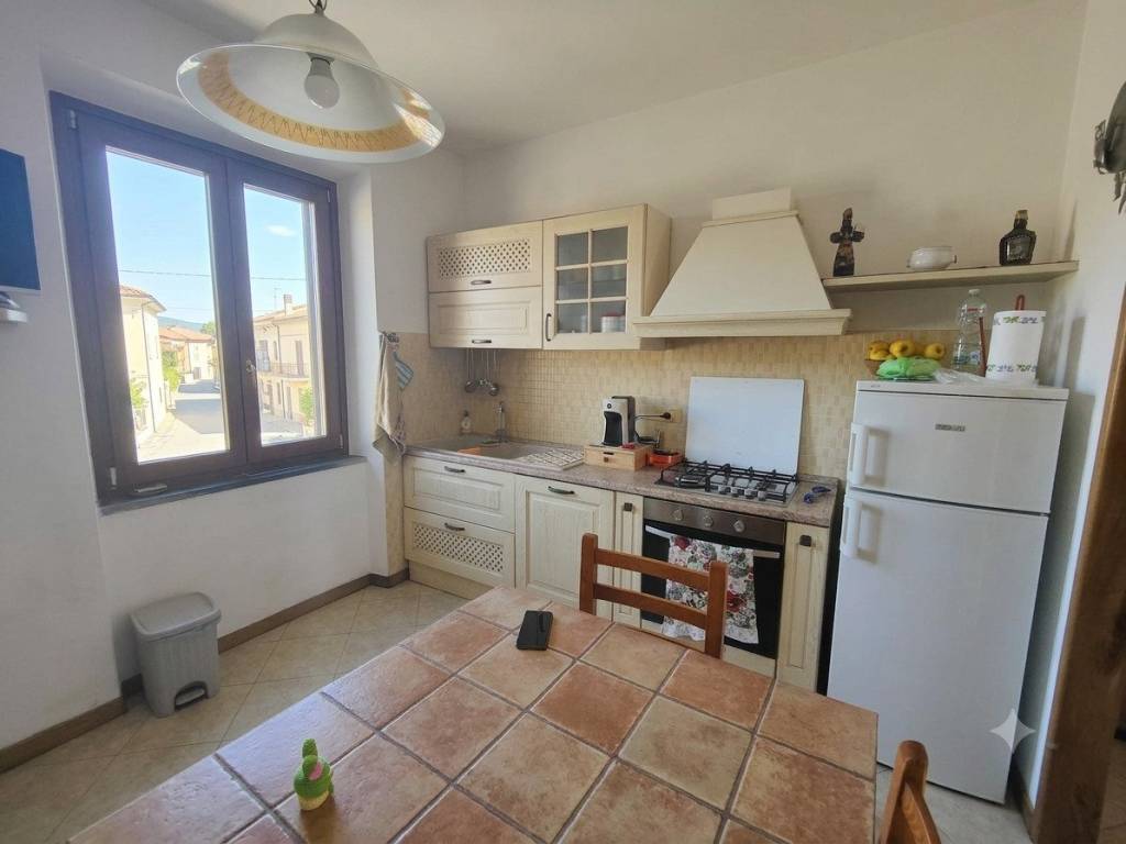 appartamento in vendita a Montevarchi in zona Levane