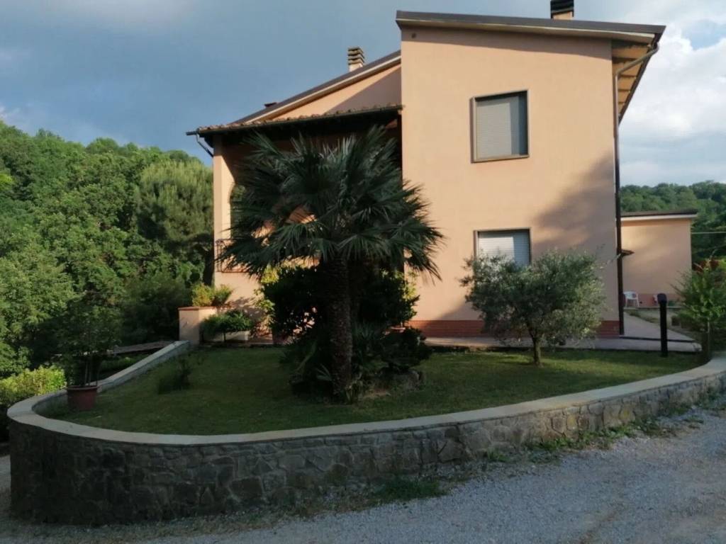 appartamento in vendita a Montevarchi in zona Levanella