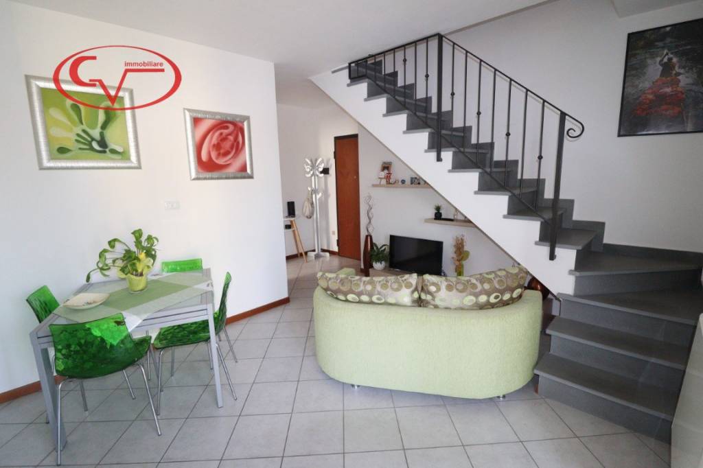appartamento in vendita a Montevarchi in zona Levane