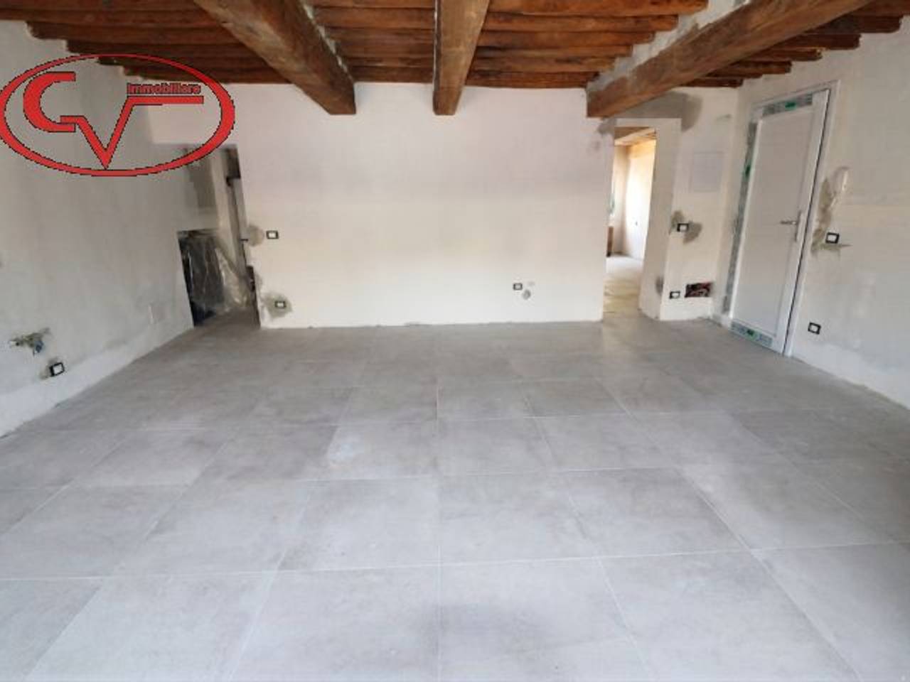 appartamento in vendita a Montevarchi in zona Levane