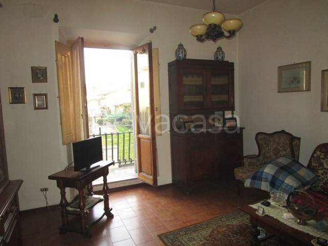 appartamento in vendita a Montevarchi in zona Levane