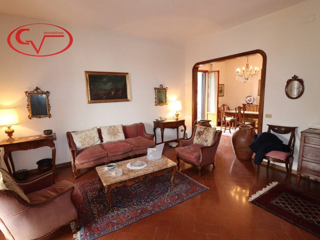 casa indipendente in vendita a Montevarchi