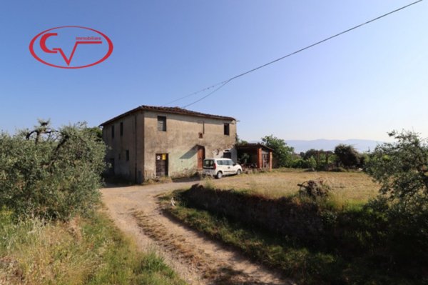 casa indipendente in vendita a Montevarchi in zona Mercatale Valdarno