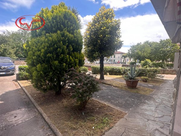 casa indipendente in vendita a Montevarchi