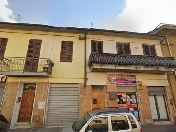 negozio in vendita a Montevarchi in zona Levane
