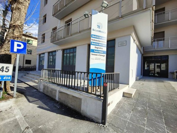 ufficio in vendita a Montevarchi