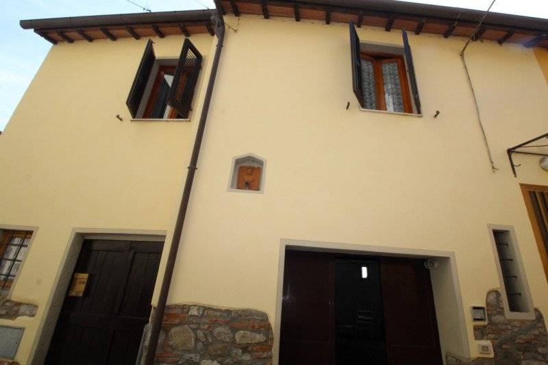 casa indipendente in vendita a Montevarchi in zona Levane