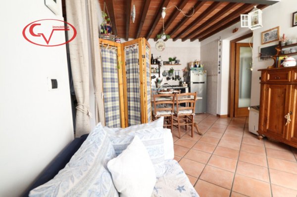 casa semindipendente in vendita a Montevarchi in zona Levanella
