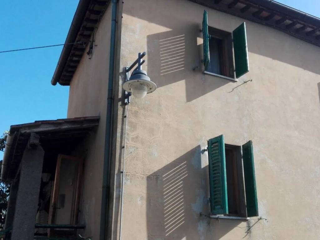 appartamento in vendita a Montevarchi in zona Rendola