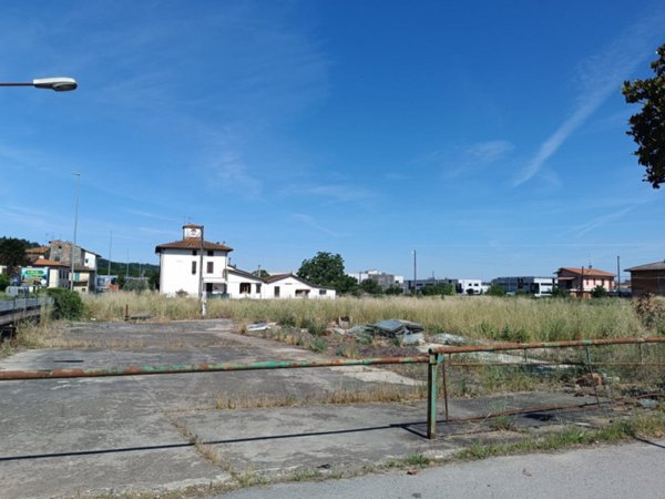 terreno in vendita a Montevarchi in zona Levanella