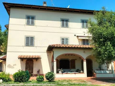 casa indipendente in vendita a Montevarchi