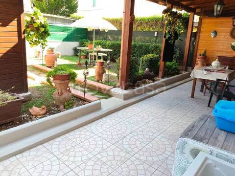 casa indipendente in vendita a Montevarchi