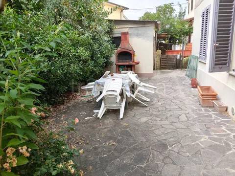 appartamento in vendita a Montevarchi in zona Levanella