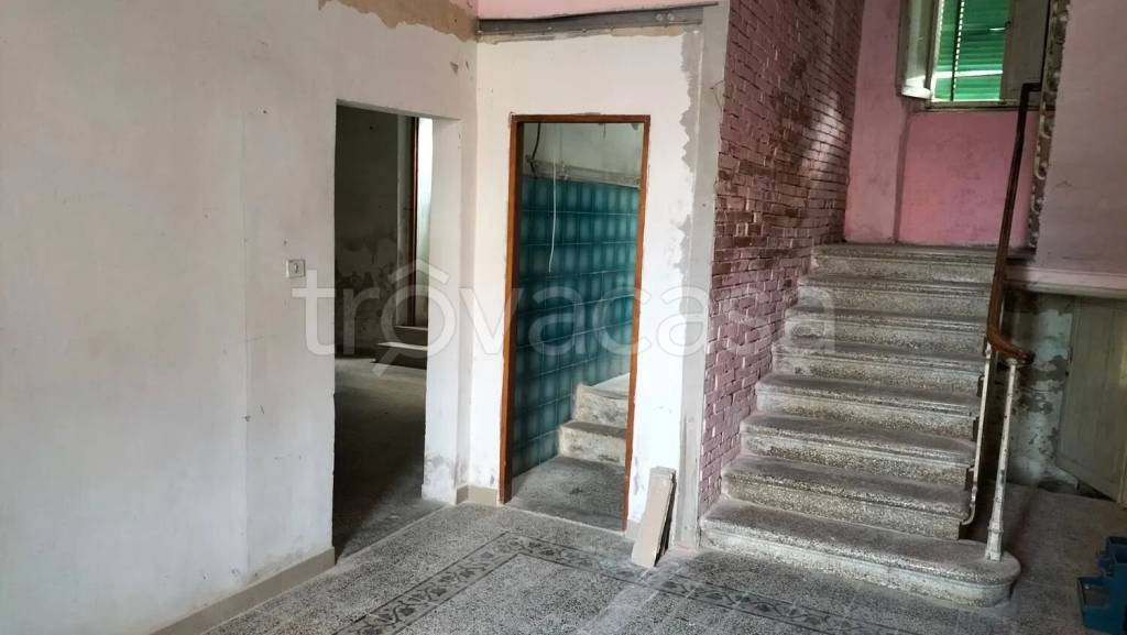 casa indipendente in vendita a Montevarchi