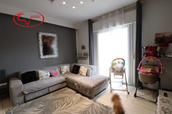 casa indipendente in vendita a Montevarchi