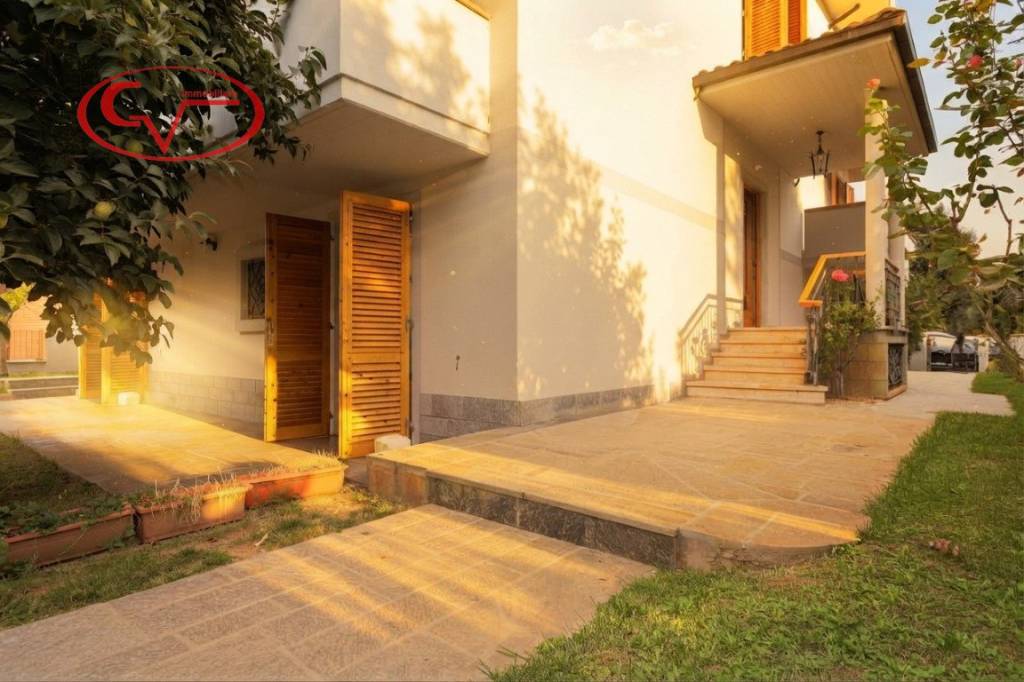 casa indipendente in vendita a Montevarchi