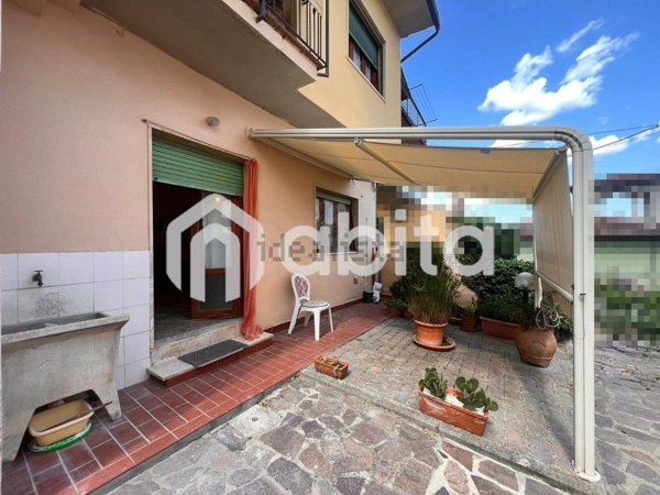 appartamento in vendita a Montevarchi in zona Levanella