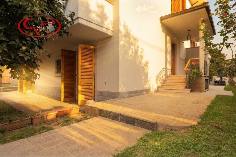 casa indipendente in vendita a Montevarchi