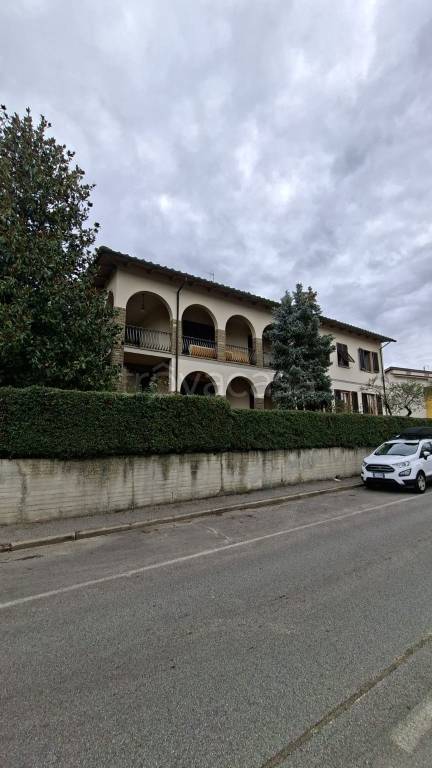 casa indipendente in vendita a Montevarchi