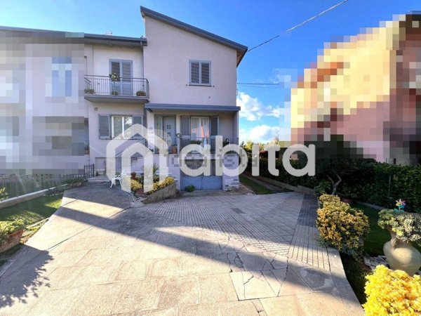 appartamento in vendita a Montevarchi in zona Levane
