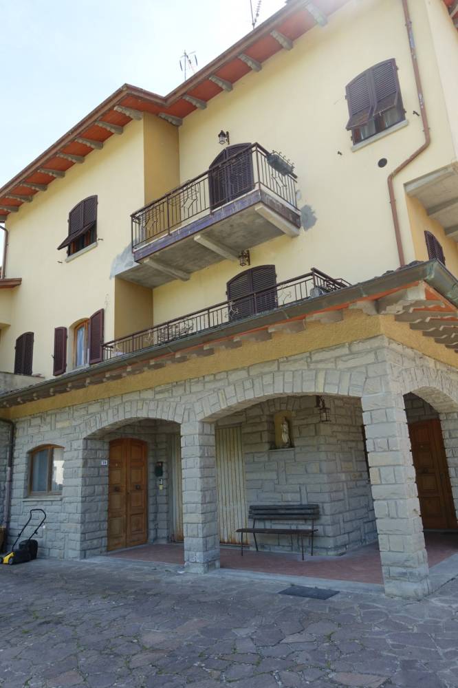 appartamento in vendita ad Ortignano Raggiolo