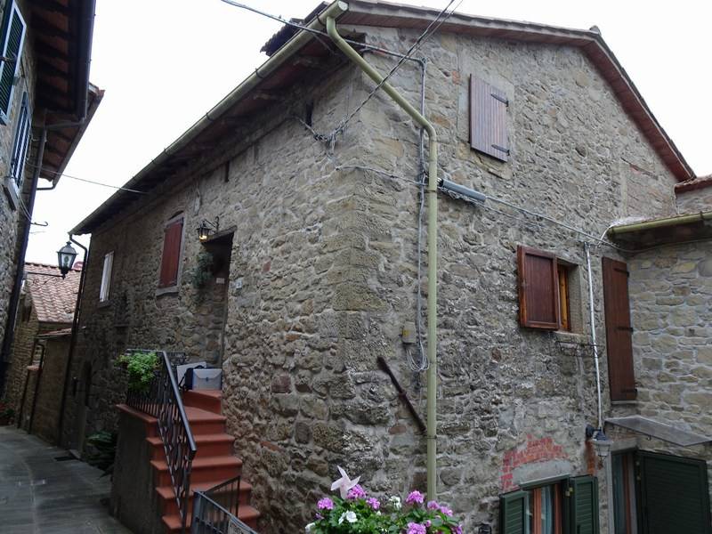 appartamento in vendita ad Ortignano Raggiolo