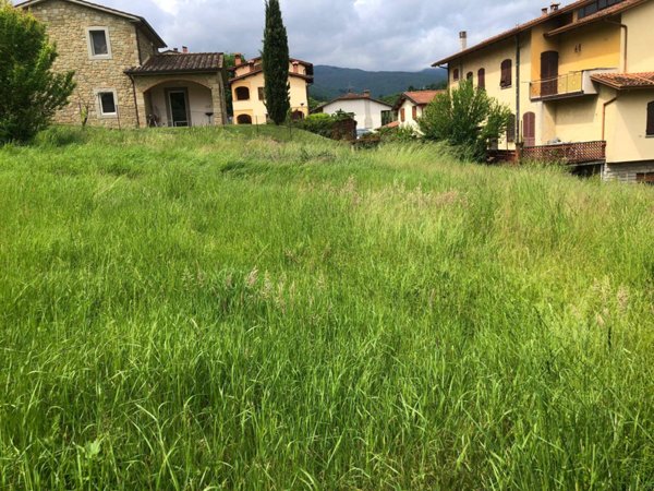 terreno edificabile in vendita ad Ortignano Raggiolo