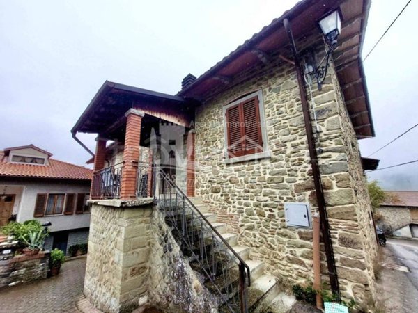 appartamento in vendita ad Ortignano Raggiolo