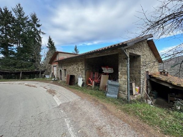 appartamento in vendita ad Ortignano Raggiolo