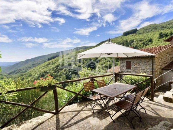 appartamento in vendita ad Ortignano Raggiolo