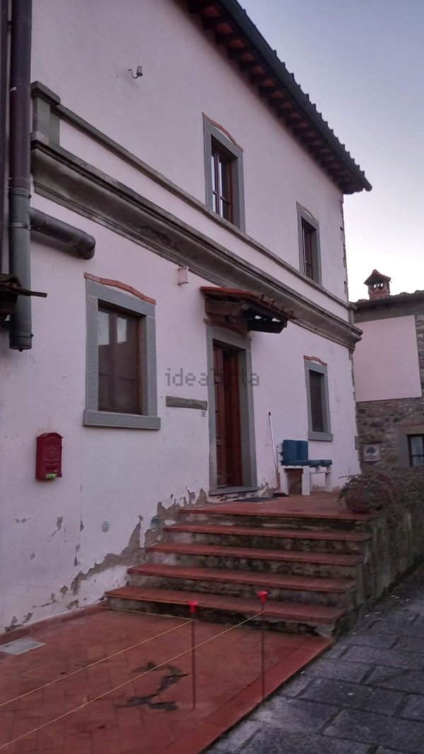 appartamento in vendita ad Ortignano Raggiolo in zona Raggiolo